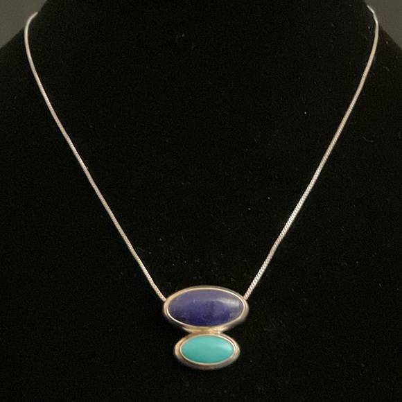 🌺 Vintage Lapis Turquoise and Sterling Silver Necklace with Spring Clasp. - Picture 3 of 10